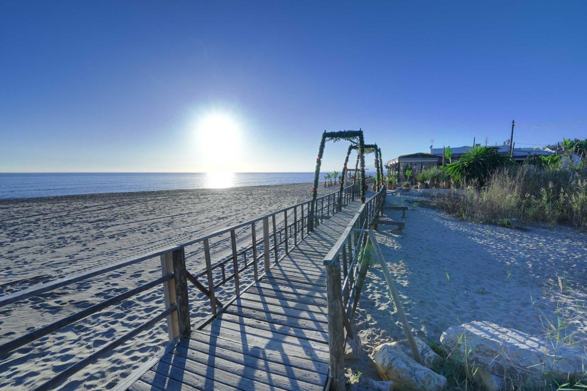1104 First Line Beach Apartment Golden Beach Pool Marbella Dış mekan fotoğraf