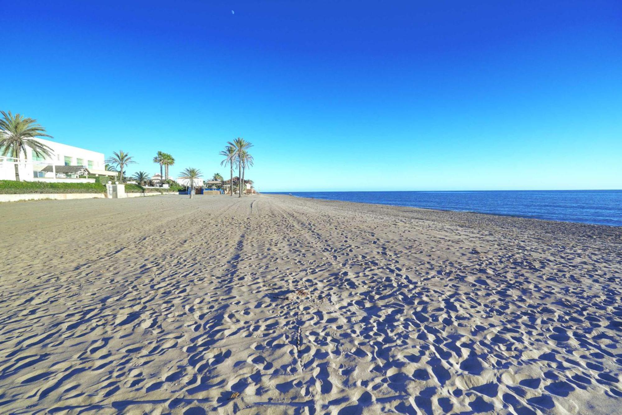 1104 First Line Beach Apartment Golden Beach Pool Marbella Dış mekan fotoğraf