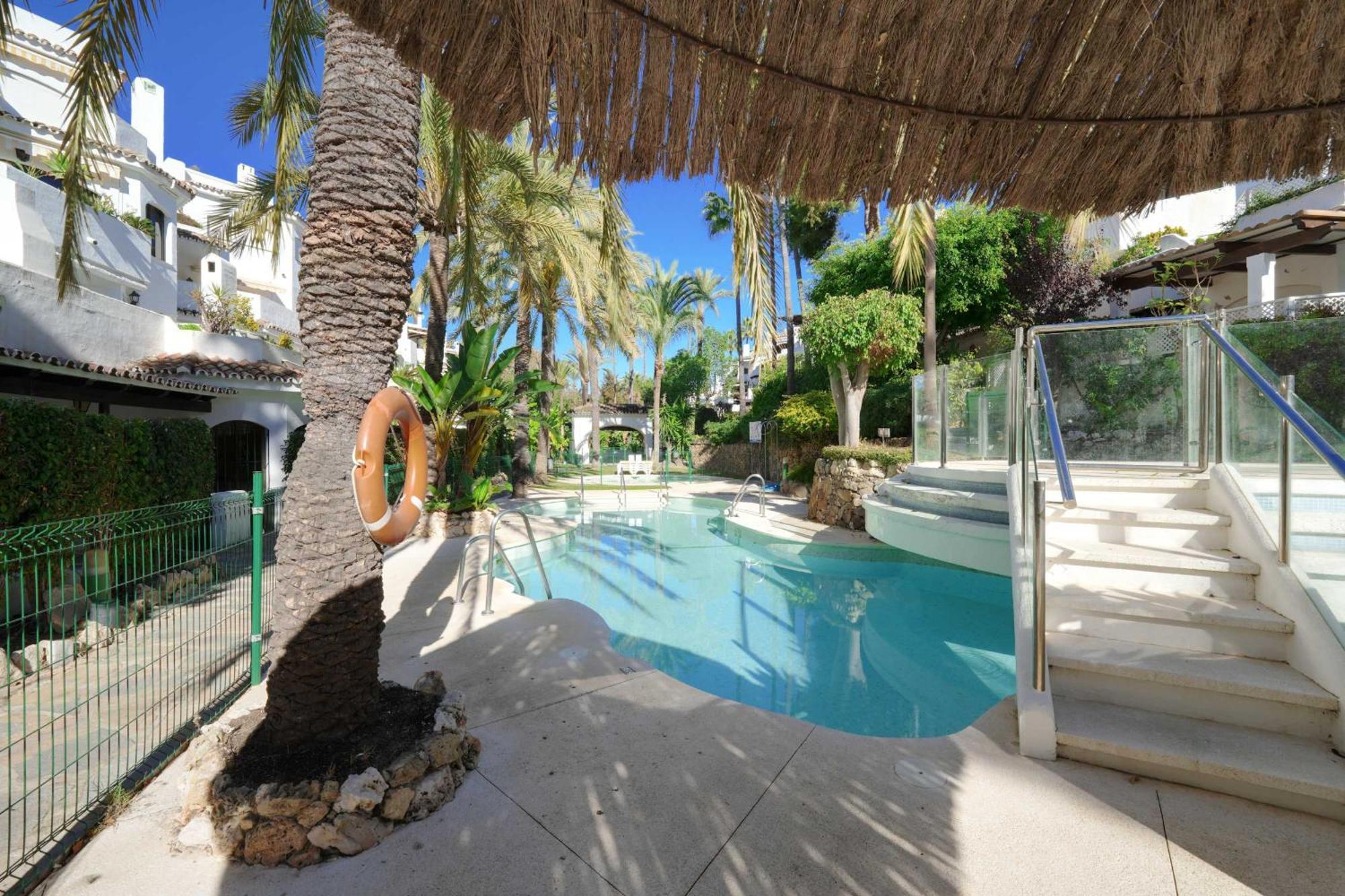 1104 First Line Beach Apartment Golden Beach Pool Marbella Dış mekan fotoğraf