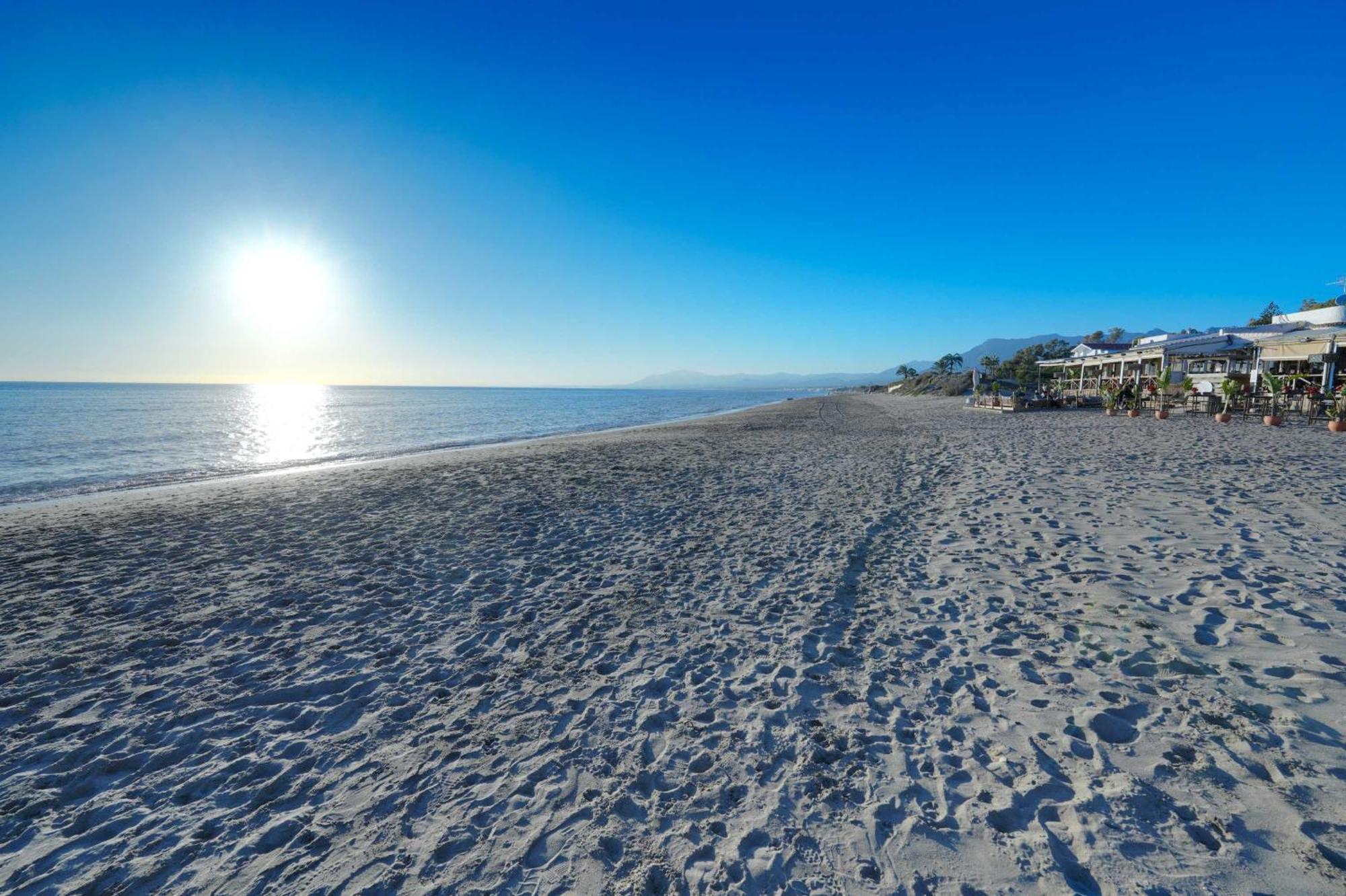 1104 First Line Beach Apartment Golden Beach Pool Marbella Dış mekan fotoğraf