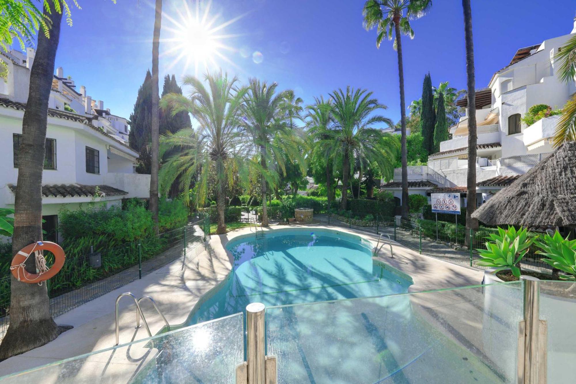 1104 First Line Beach Apartment Golden Beach Pool Marbella Dış mekan fotoğraf