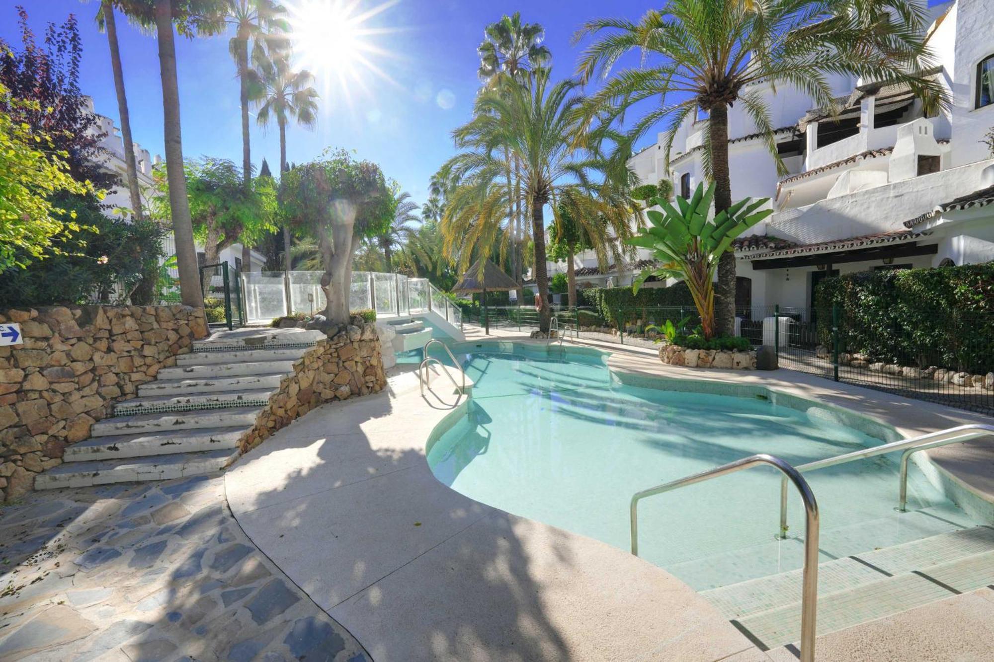 1104 First Line Beach Apartment Golden Beach Pool Marbella Dış mekan fotoğraf