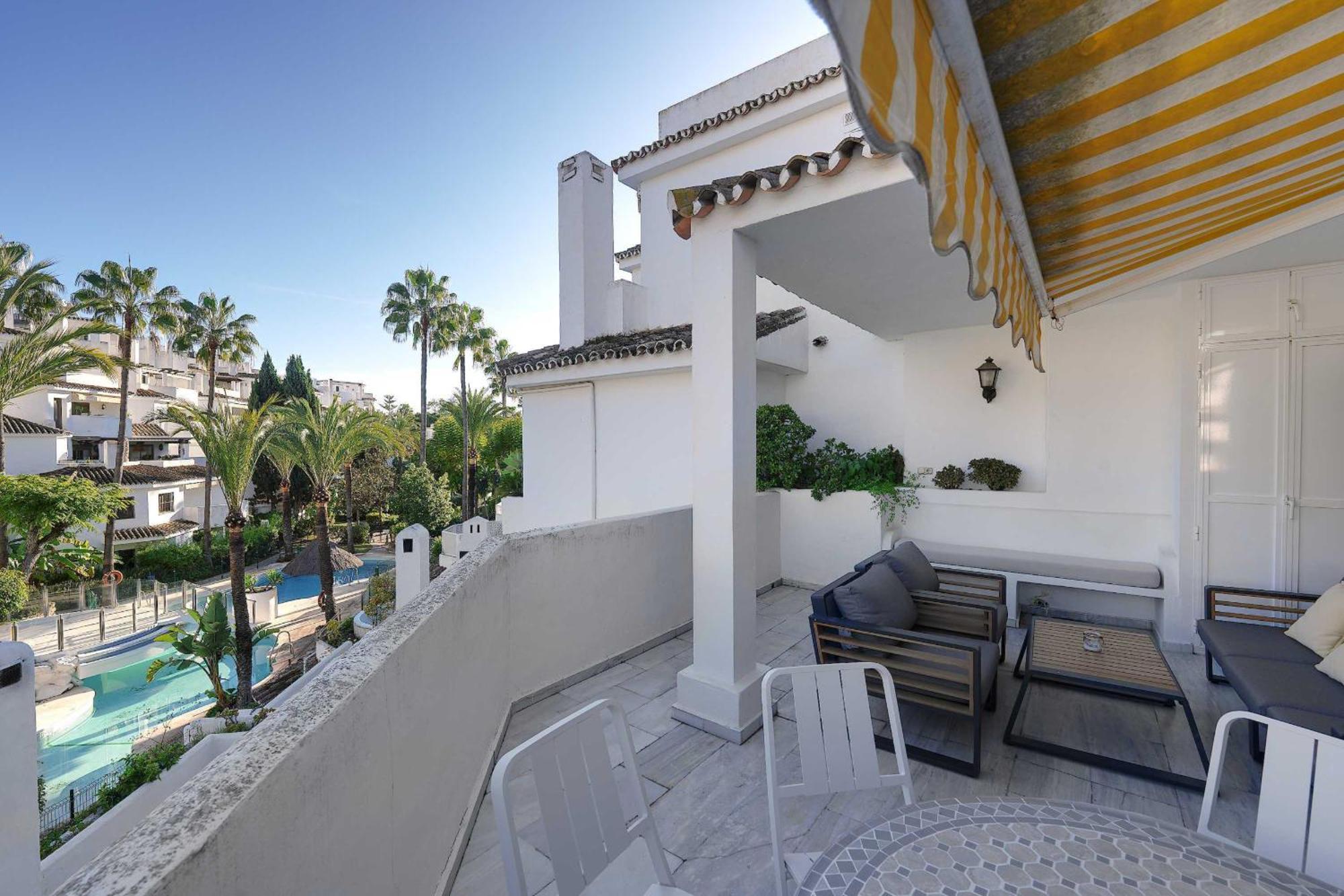 1104 First Line Beach Apartment Golden Beach Pool Marbella Dış mekan fotoğraf