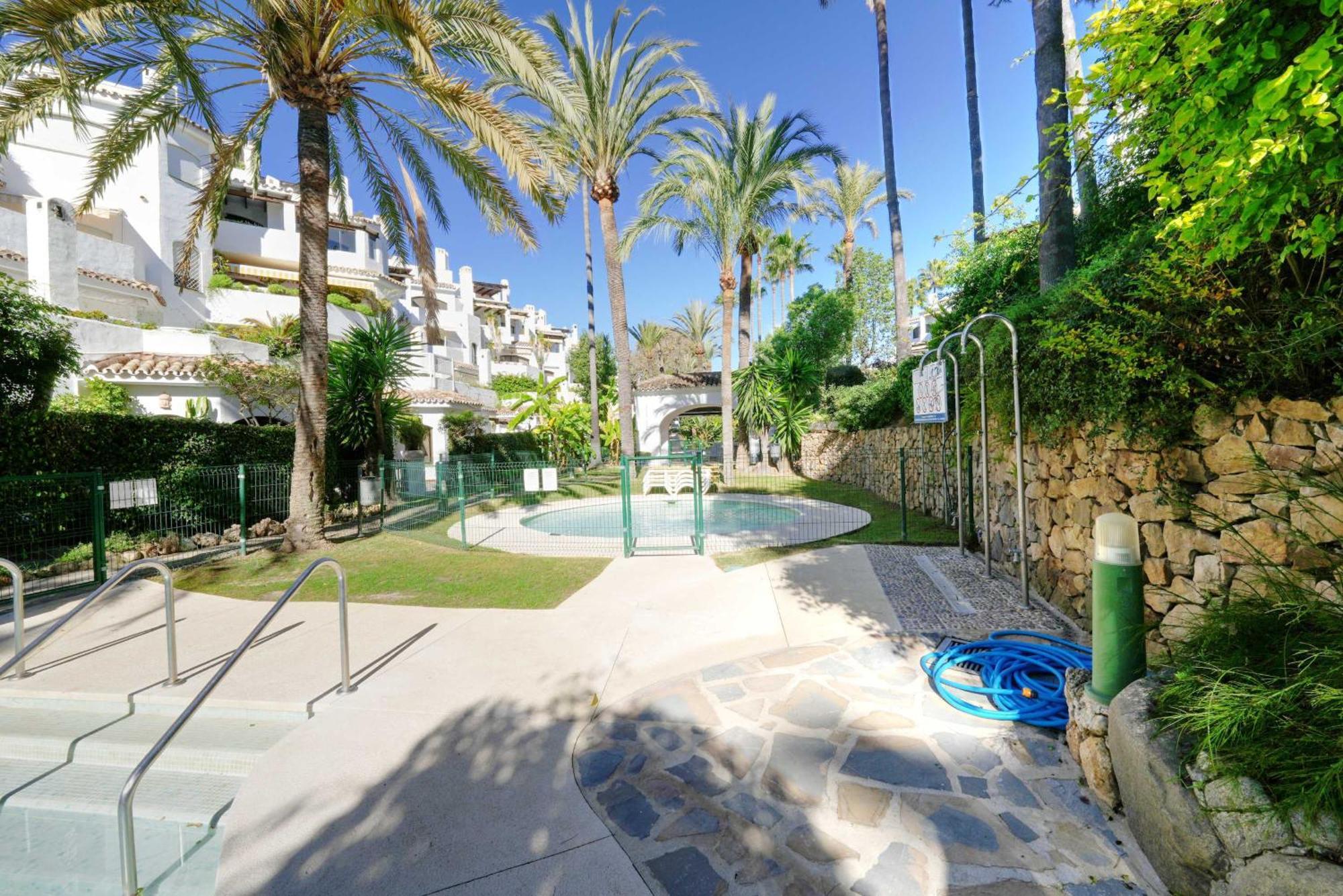1104 First Line Beach Apartment Golden Beach Pool Marbella Dış mekan fotoğraf