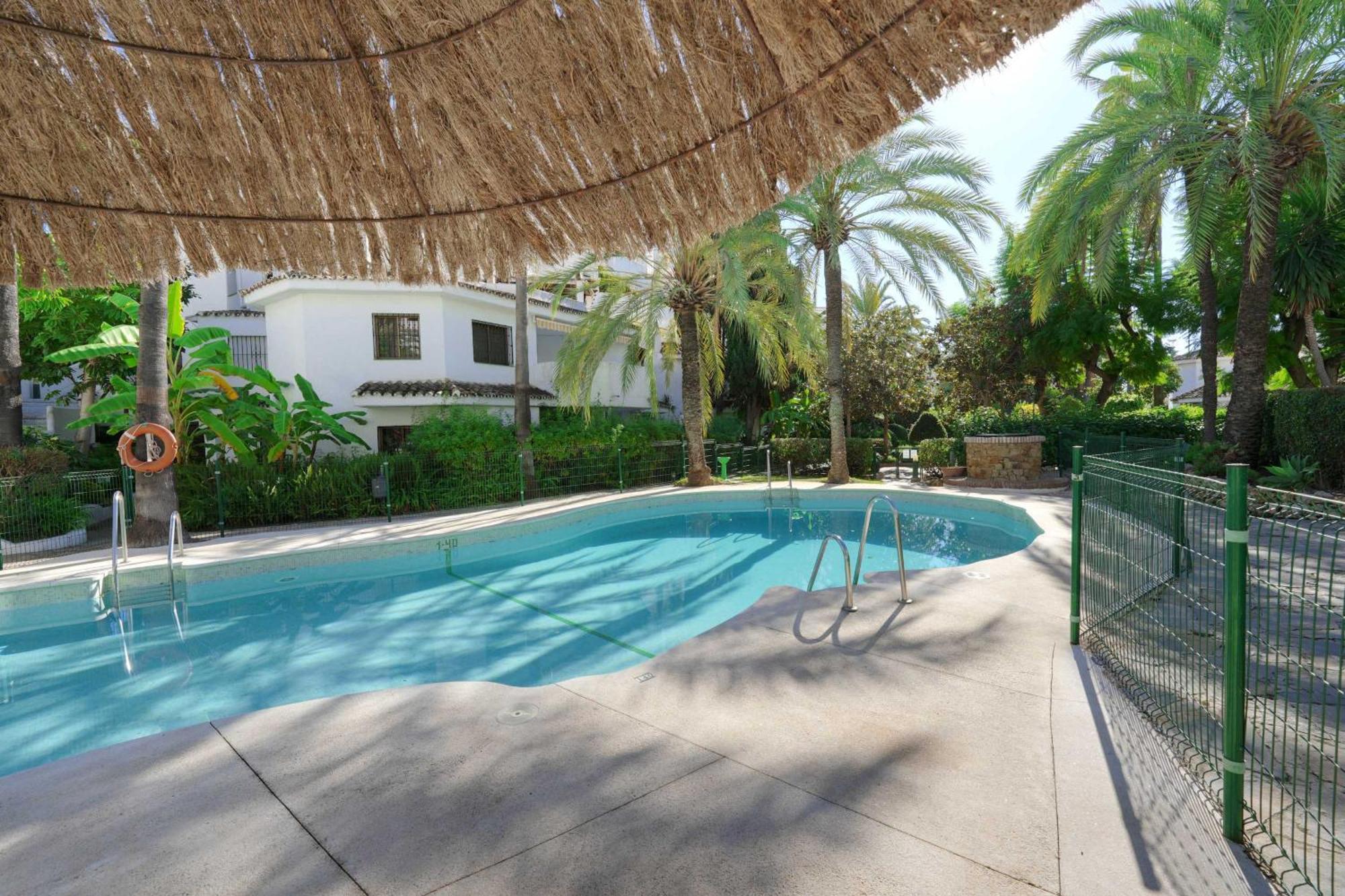 1104 First Line Beach Apartment Golden Beach Pool Marbella Dış mekan fotoğraf